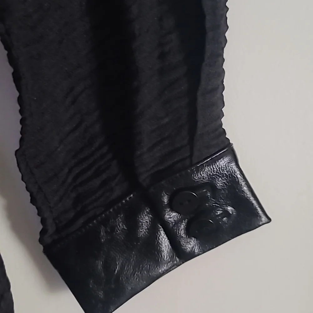 NWT RUTI - Picture 3 of 11